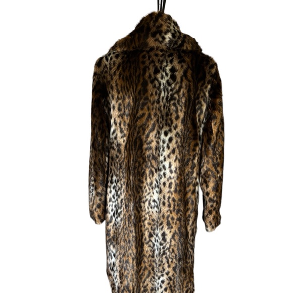 W BY WORTH Faux Leopard Coat NWT IN MEDIUM - Picture 3 of 11